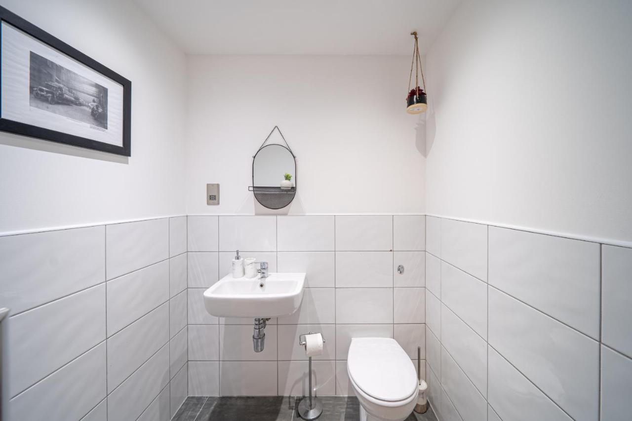 Stunning 2 Bedroom Penthouse In Bradford Centre